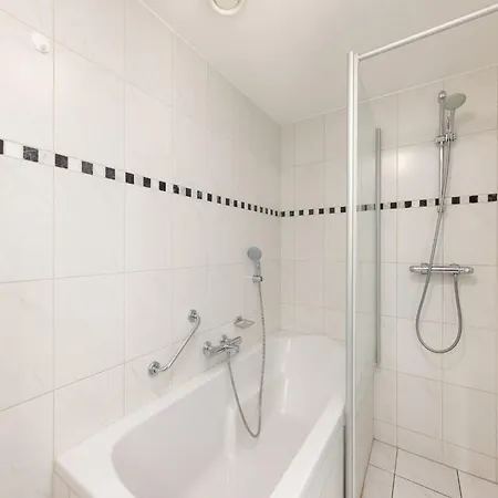 Cozy With Ir Sauna, 3 Km Putten